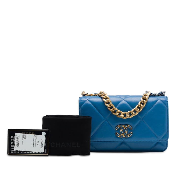 Chanel Matelassé 19 Wallet on Chain Cuir d'agneau