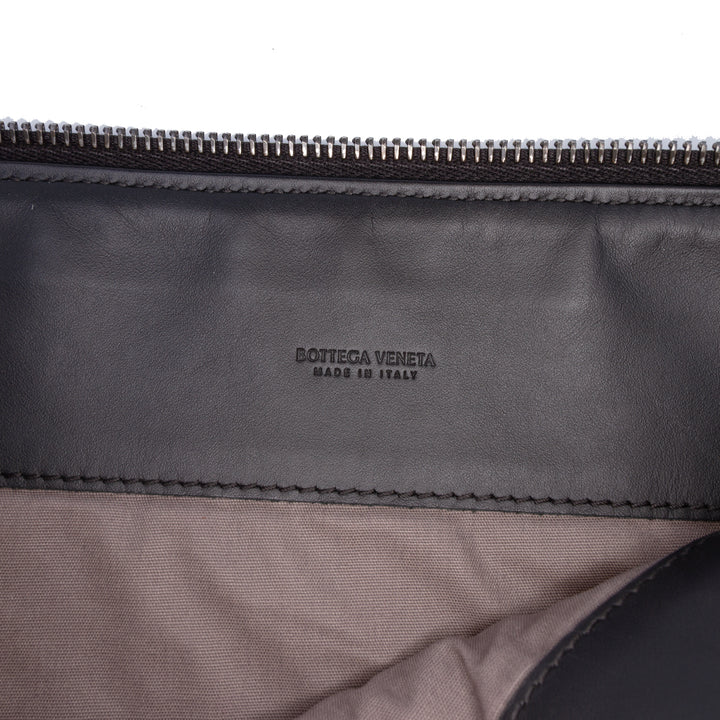 Bottega Veneta Étui Intrecciato Document nappa Moyen Noir – vue 5 – GABY PARIS