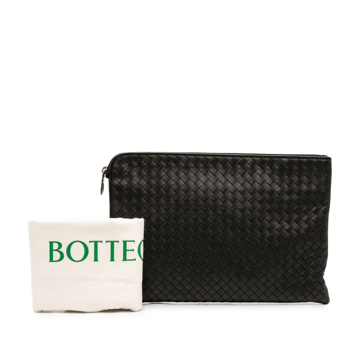 Bottega Veneta Étui Intrecciato Document nappa Moyen Noir – vue 7 – GABY PARIS