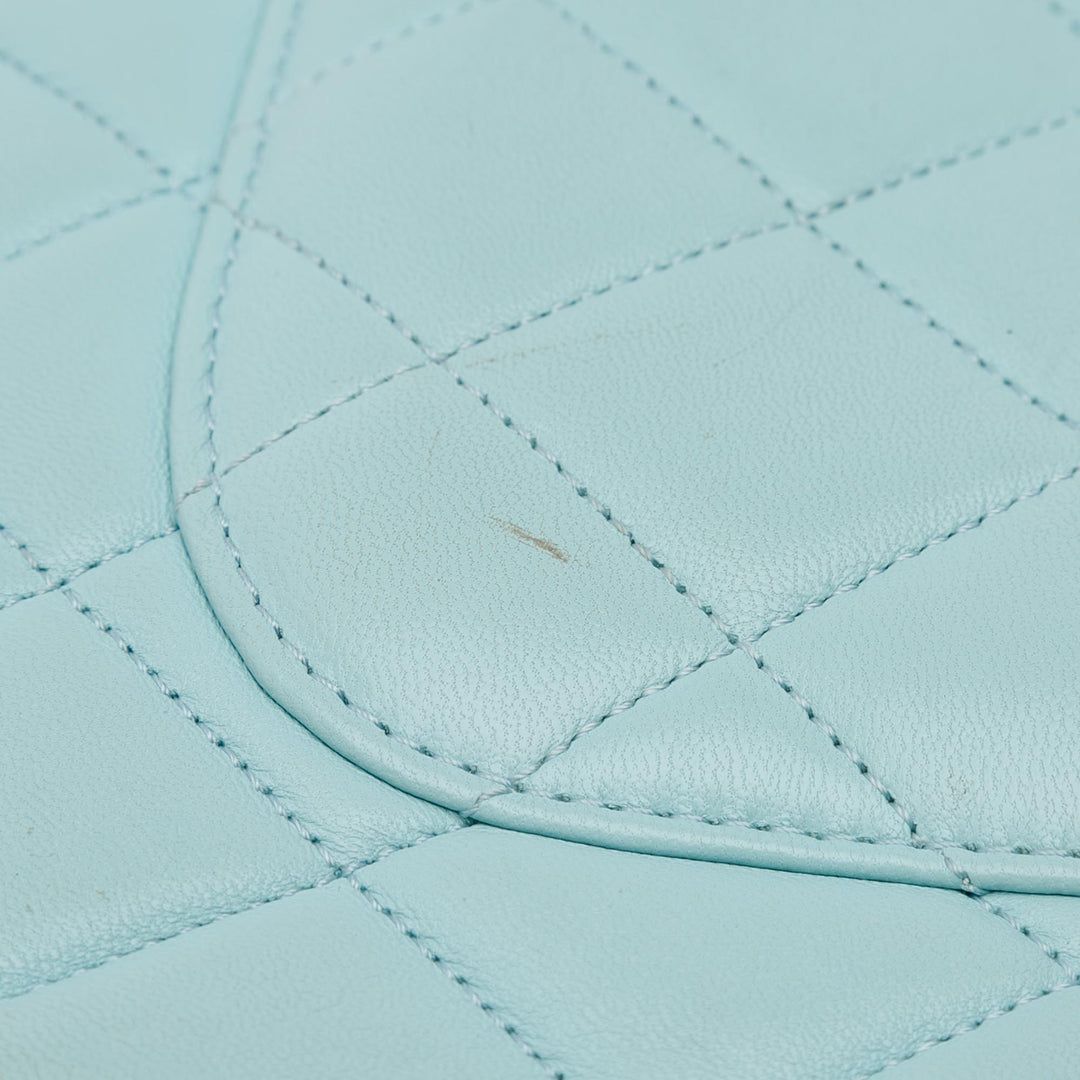 Chanel Small Quilted Cuir d’agneau Trendy CC Flap Bleu