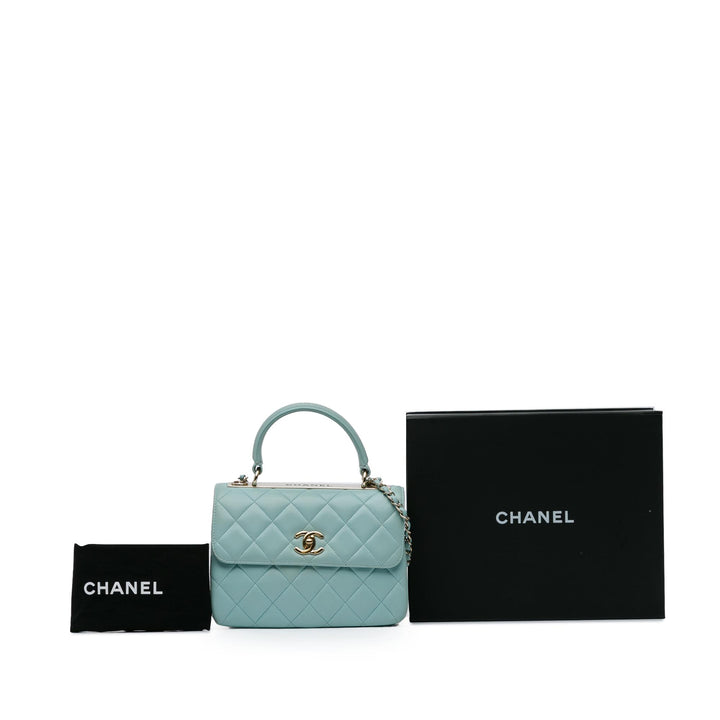 Chanel Small Quilted Cuir d’agneau Trendy CC Flap Bleu