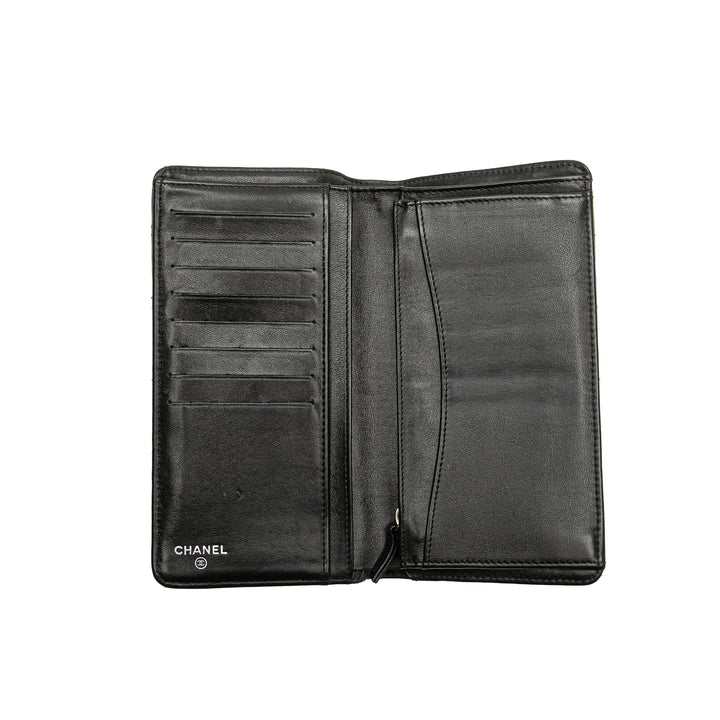 Chanel CC Quilted Cuir verni L Yen Bifold Wallet Noir