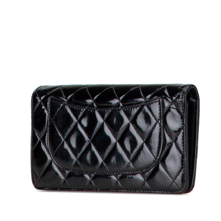 Chanel CC Quilted Cuir verni L Yen Bifold Wallet Noir