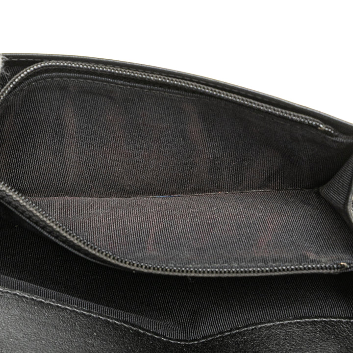 Chanel CC Quilted Cuir verni L Yen Bifold Wallet Noir