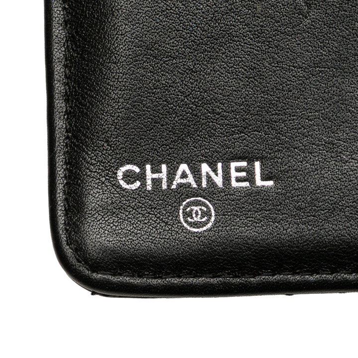Chanel CC Quilted Cuir verni L Yen Bifold Wallet Noir