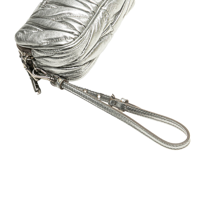 Miu Miu Nappa Matelasse Double Zip Pochette Argenté – GABY PARIS Authentique