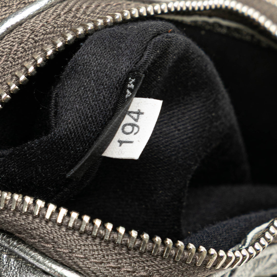 Miu Miu Nappa Matelasse Double Zip Pochette Argenté – GABY PARIS Authentique