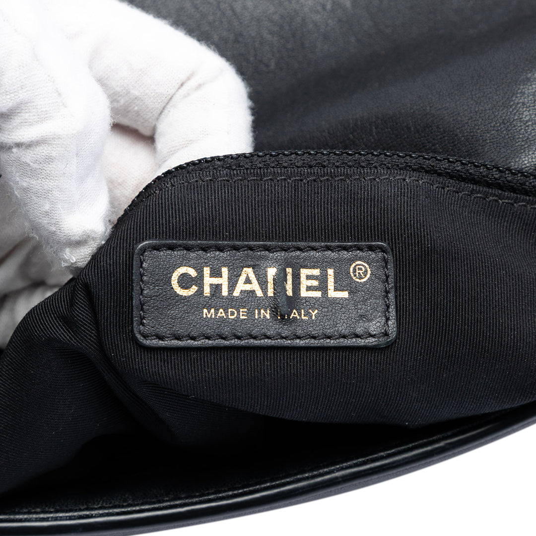 Chanel Matelassé Double Chevron à rabat Mini Cuir de mouton