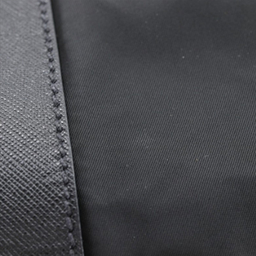 Prada Sac de voyage à finitions de voyage Saffiano Noir – vue 16 – GABY PARIS