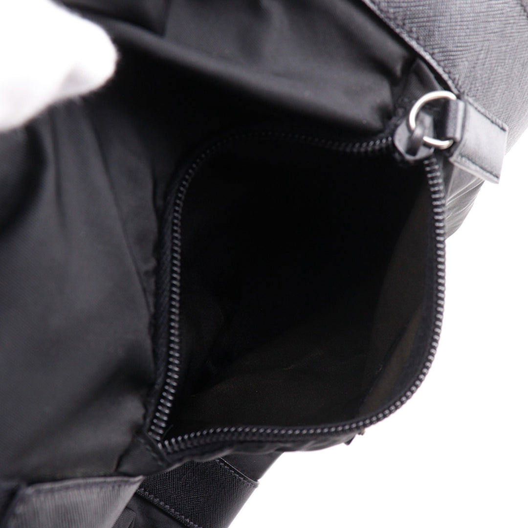 Prada Sac de voyage à finitions de voyage Saffiano Noir – vue 5 – GABY PARIS