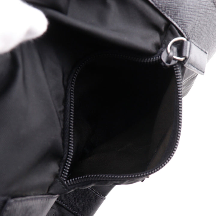 Prada Sac de voyage à finitions de voyage Saffiano Noir – vue 5 – GABY PARIS