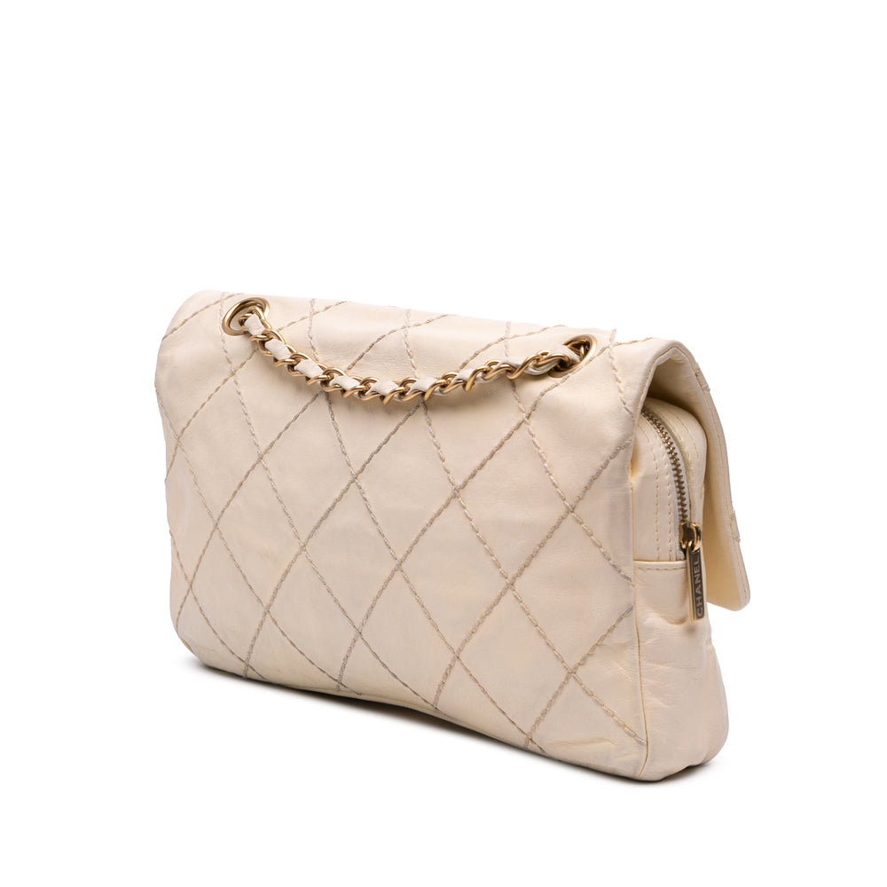 Medium Quilted Lambskin Rose Applique Wild Stitch Single Flap White - Gaby Paris