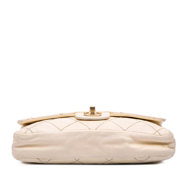 Medium Quilted Lambskin Rose Applique Wild Stitch Single Flap White - Gaby Paris