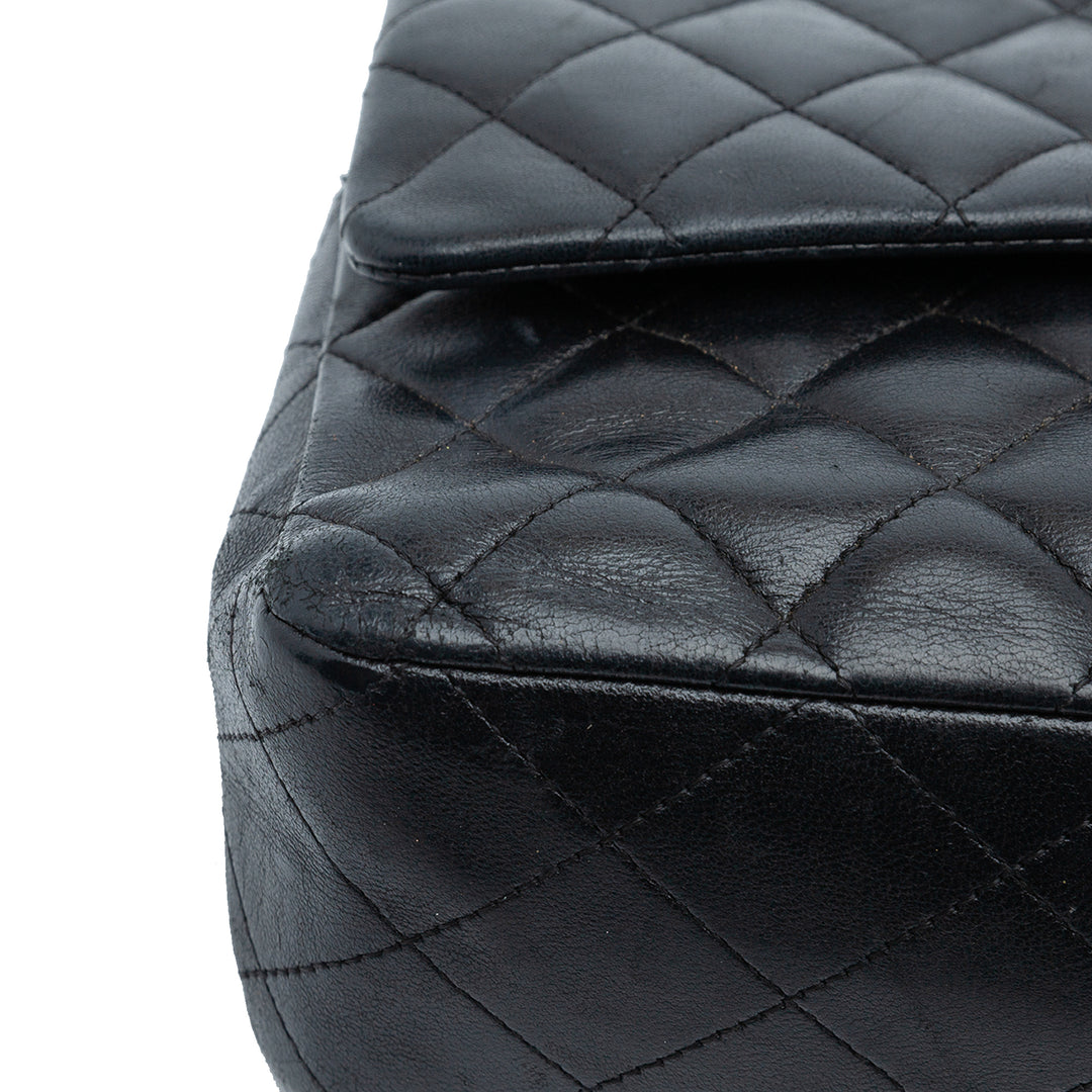 Chanel Medium Classic Cuir d’agneau Double rabat