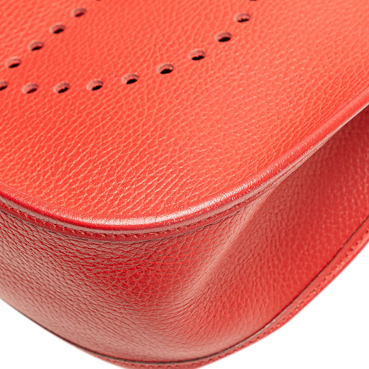 Hermès Sac bandoulière Evelyne I 33 Clémence Rouge – vue 7 – GABY PARIS