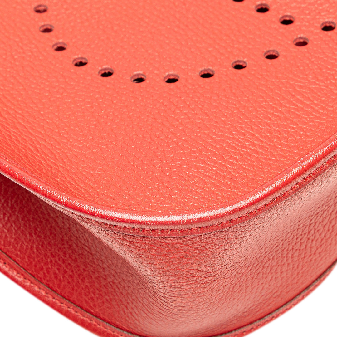 Hermès Sac bandoulière Evelyne I 33 Clémence Rouge – vue 8 – GABY PARIS