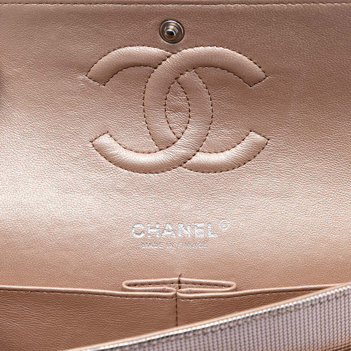 Chanel Medium Classic Cuir de veau Pixel Effect Double rabat