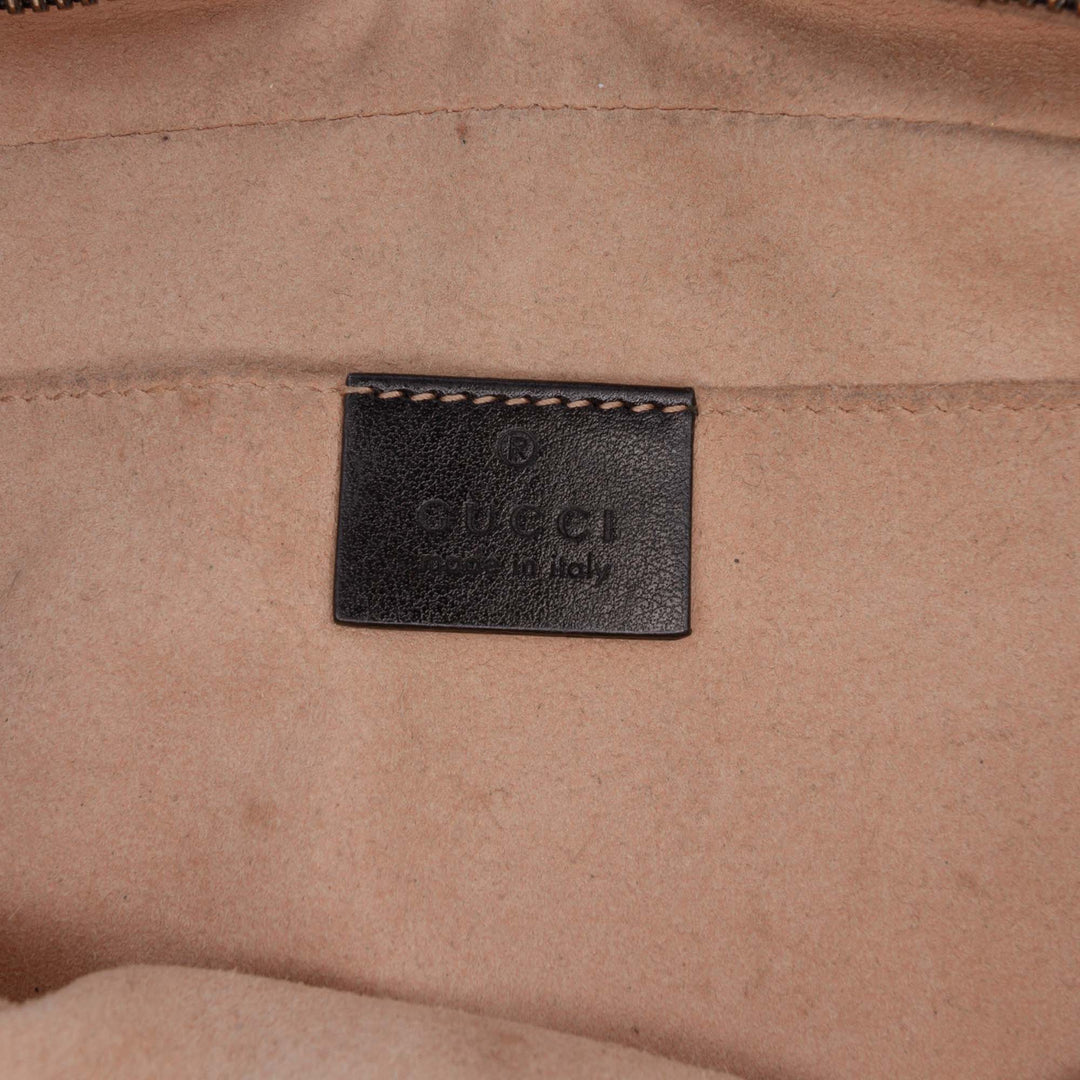 Gucci Small GG Marmont Matelasse Cuir de veau Sac porté croisé