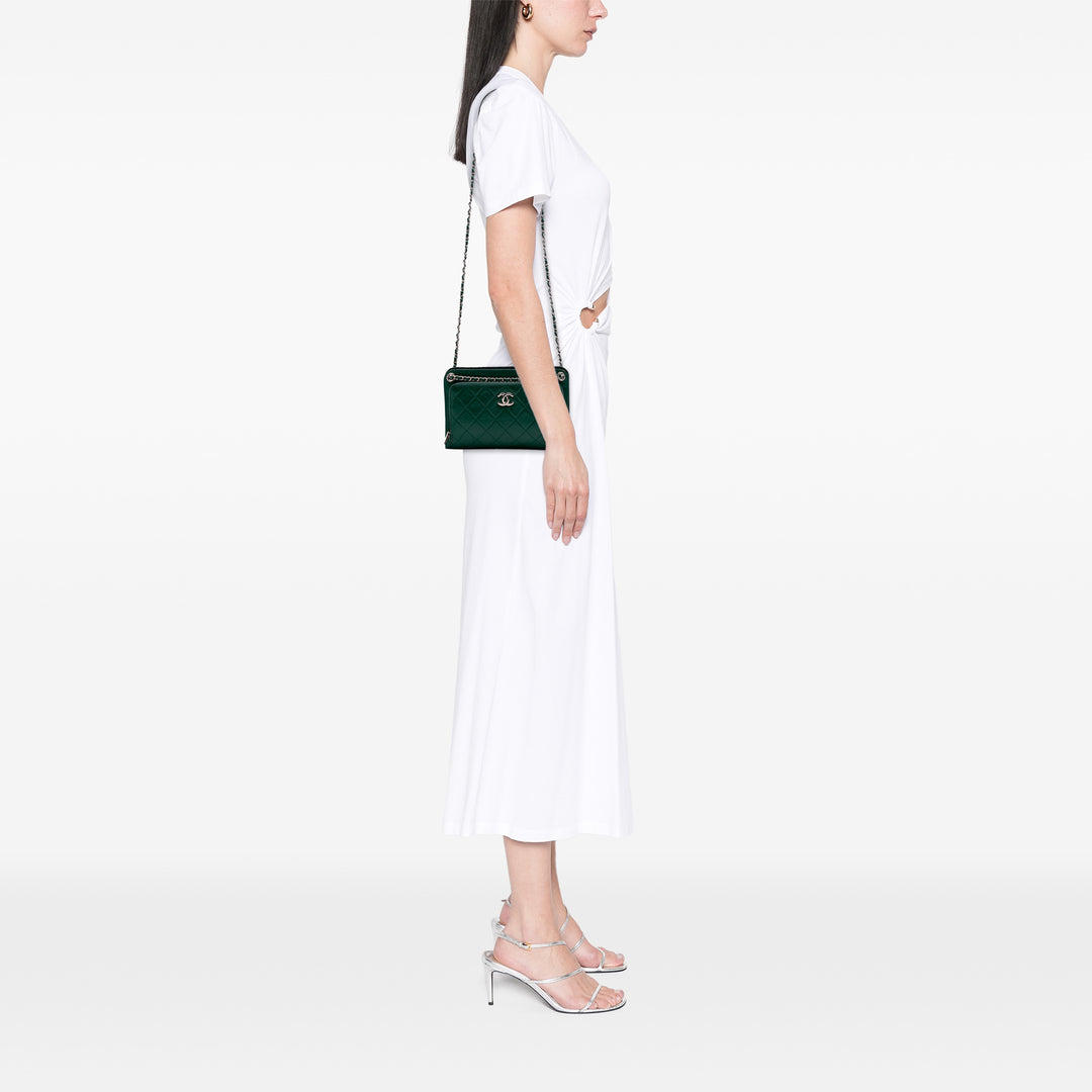 Chanel CC Matelassé froissé Cuir de veau Front Pocket Sac porté croisé