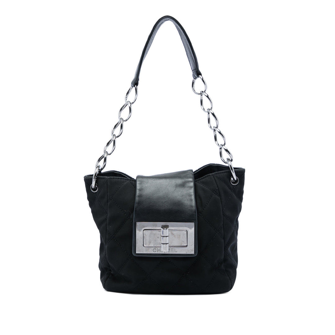 Matelassé Giant Mademoiselle Fermoir tourniquet Sac Noir