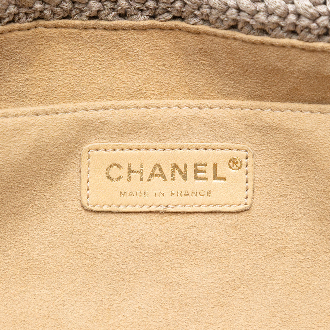 Chanel Crochet Camellia à rabat