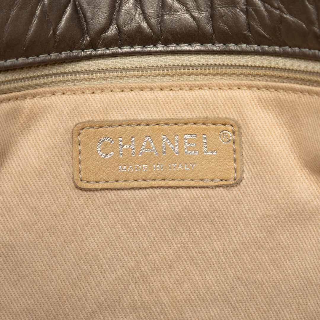 Chanel Matelassé Metallic vieilli Cuir de veau Reissue 2.55 Cabas