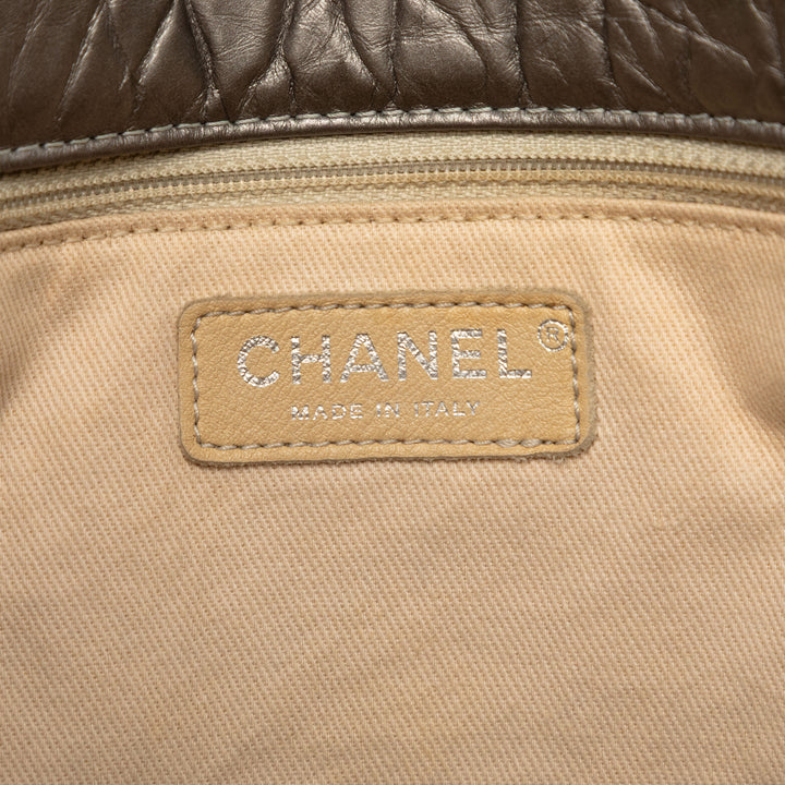 Chanel Matelassé Metallic vieilli Cuir de veau Reissue 2.55 Cabas