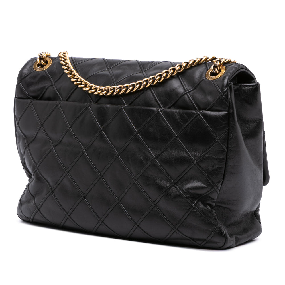 Chanel Large Reissue 2.55 Diamond Debossed Cuir de veau Cosmos Flap Noir – GABY PARIS Authentique