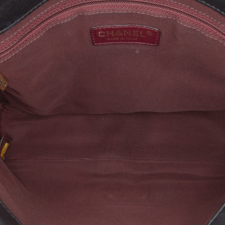 Chanel Large Reissue 2.55 Diamond Debossed Cuir de veau Cosmos Flap Noir – GABY PARIS Authentique