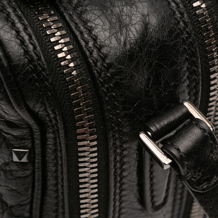 Valentino Matelassé froissé Cuir Rockstud Double Zip Sac caméra