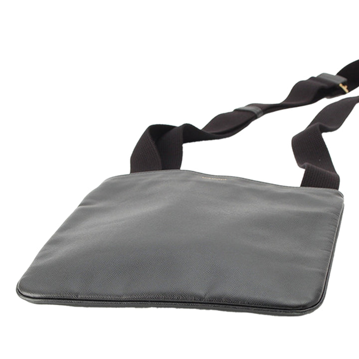 Grain De Poudre Plat Sac Noir