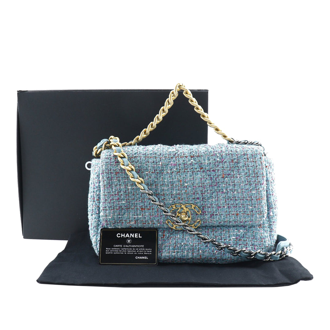 Chanel Sac à main 19 à rabat Tweed Moyen Bleu – vue 13 – GABY PARIS