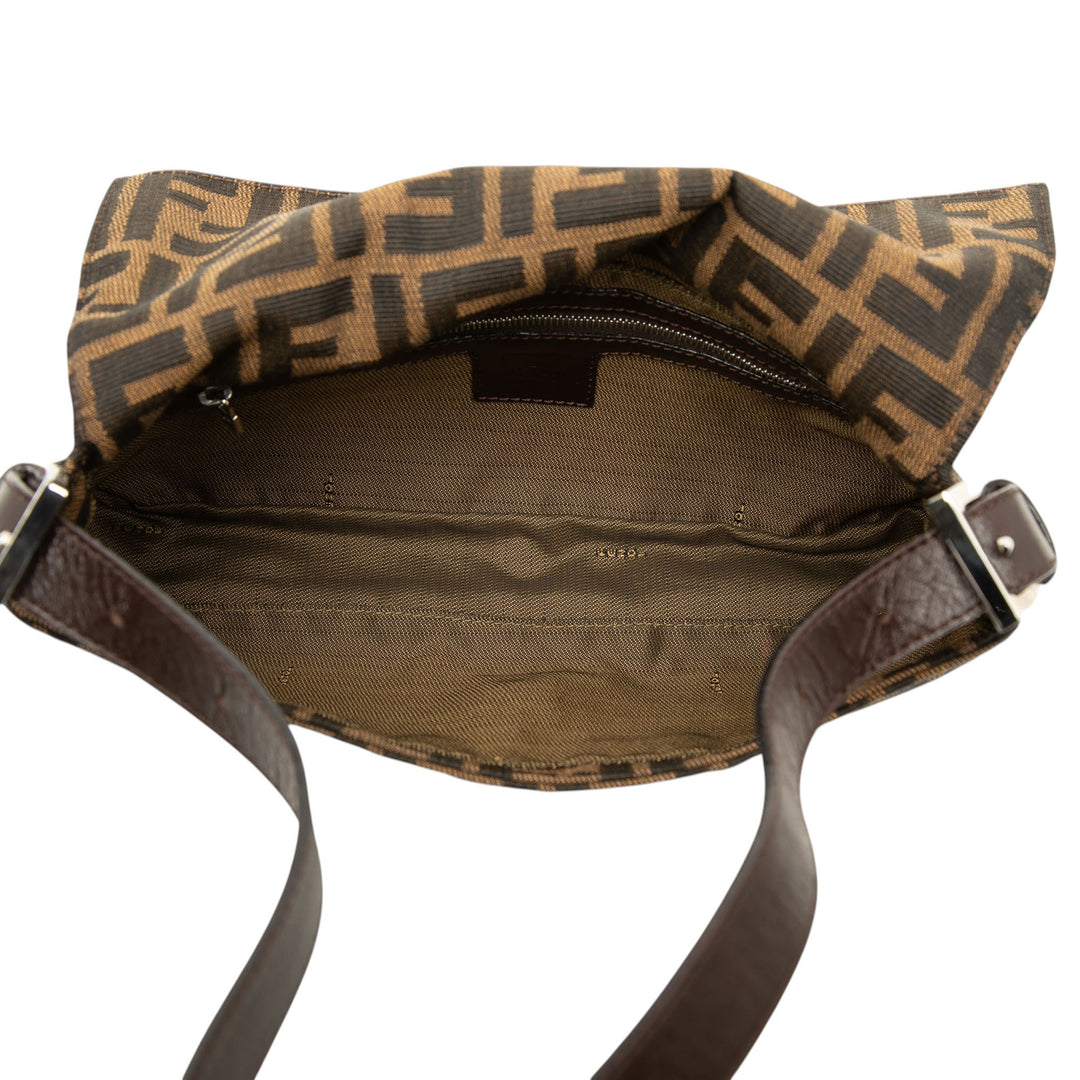 Fendi Zucca Baguette Marron – vue 4 – GABY PARIS