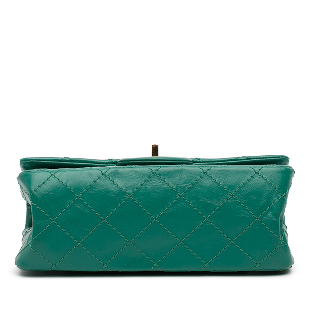 Chanel Matelassé vieilli Cuir de veau Reissue 2.55 Simple rabat 224