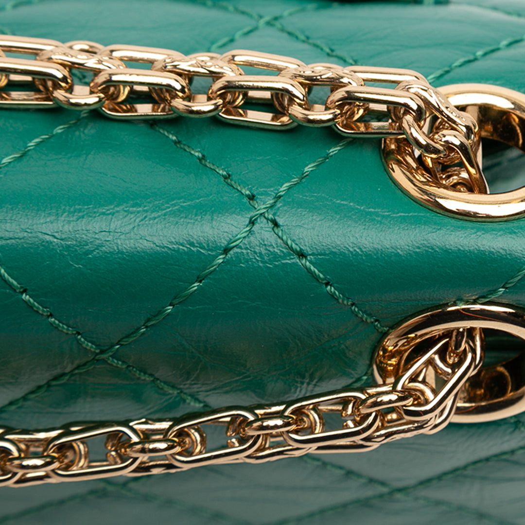 Chanel Matelassé vieilli Cuir de veau Reissue 2.55 Simple rabat 224