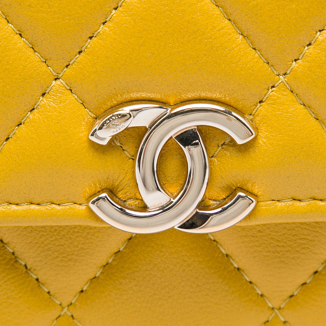 Chanel Mini Cuir d’agneau Paris Le19M Charming anse supérieure à rabat