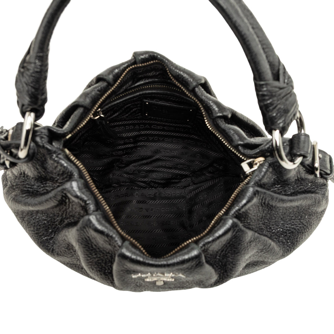 Prada Pleated Cervo Lux Hobo Noir – vue 4 – GABY PARIS