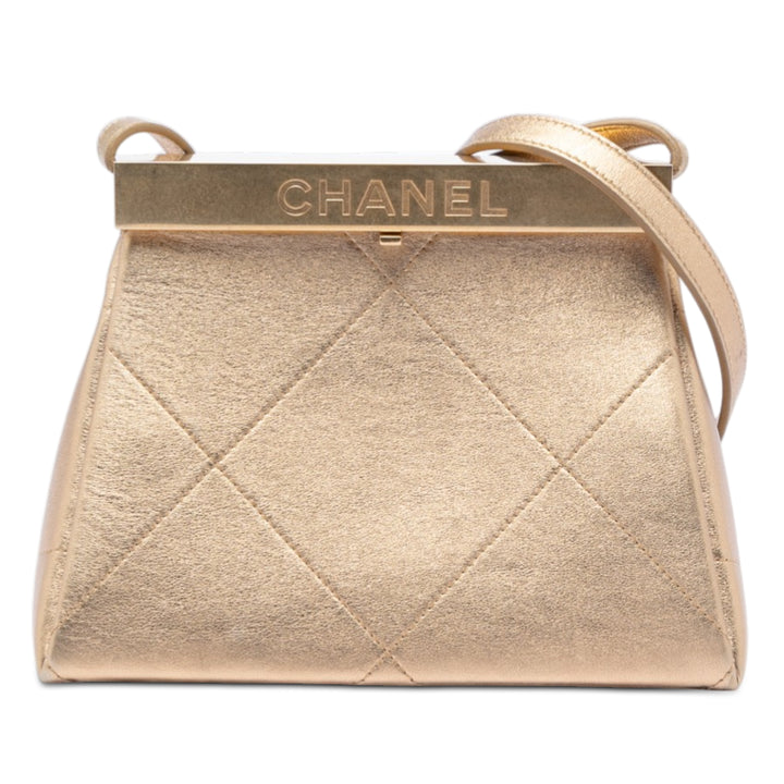 Chanel Small Cuir de veau Kiss Lock Frame Sac