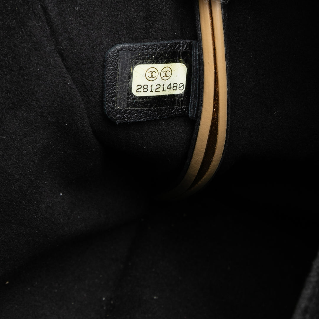 Chanel Small Cuir de veau Kiss Lock Frame Sac