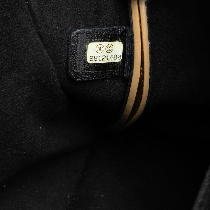 Chanel Small Cuir de veau Kiss Lock Frame Sac