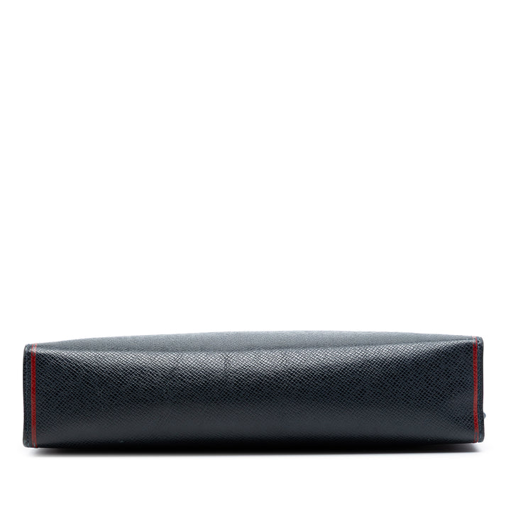 Louis Vuitton Taiga Pochette Voyage MM